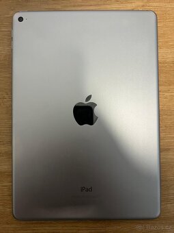 iPad Air 2 (64GB, WI-FI) - 2