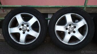 90% orig. zimní ALU kola 17" 5x120 VW T5 + T6 - 2