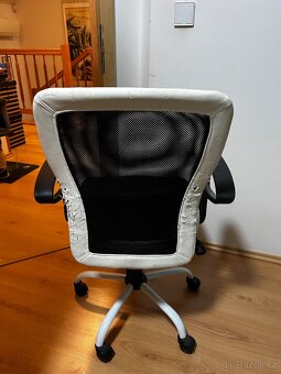 Kancelářská židle - 2