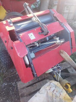 Malý lis na seno nebo slámu - 2