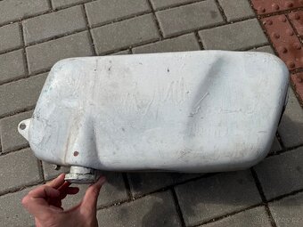 Nádrž Jawa mustang - 2