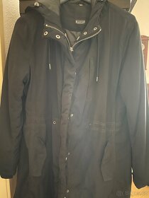 Černý kabát -bunda s kapucí - 2