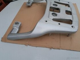 Zadni drzak a madlo spolujezdce Honda XL125 V Varadero - 2