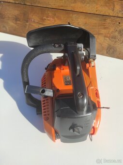 Benzínová pila MastetCut PS2500 s vetvemi - 2