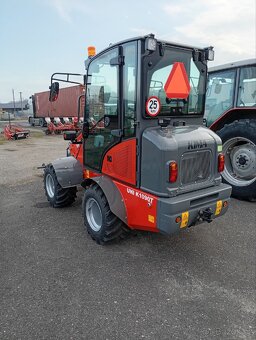 Kloubový teleskopický nakladač - 2