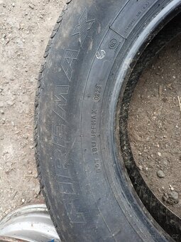 215/70R16 100H - 2