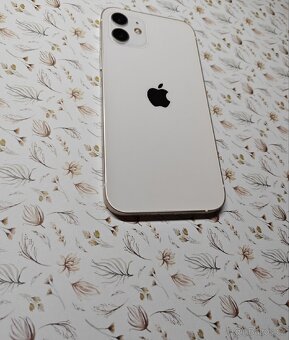 Apple iPhone 12 - 2