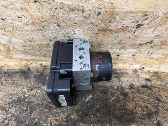 ŘÍDICÍ JEDNOTKA ABS 1K0907379AD - 2