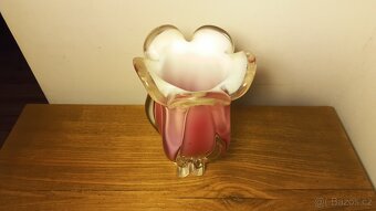 Hutní sklo ,váza . - 2