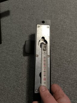 Klika na vstupní dveře - 2