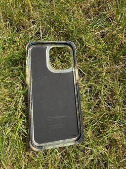 Odolný kryt na iPhone 14 Pro Max, jako nový - 2