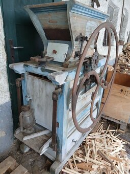 Starý velký šrotovnik - 2