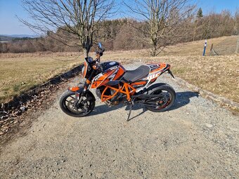 KTM Duke 690 R A2 - 2