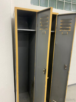 Plechová dílenská skříň - 2