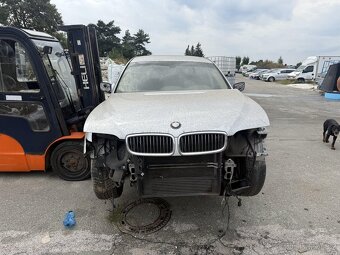BMW E65 735i - 2