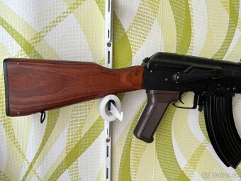 AKM EL 1.9J NA 0.32g - 2