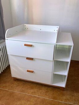 Přebalovací pult - 2
