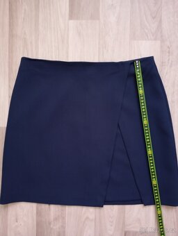 TMAVĚ MODRÁ SUKNĚ VEL.40/L - 2