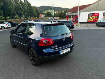 Volkswagen Golf 5 - 2