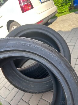 Pirelli 265/40zr18 - 2