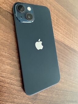 Zánovní iPhone 13 (128 GB) černý - 2