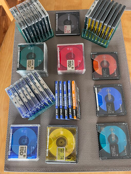 Komplet retro sada MiniDisc s příslušenstvím pro archivaci - 2