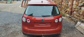 Prodám díly vw golf V plus 2007 - 2