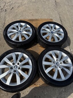 Prodám 4x alu kola Škoda 5x112 R17 - 2