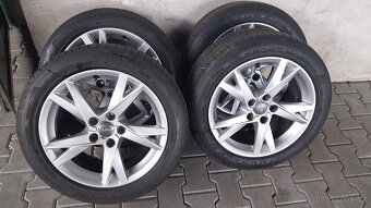Prodám alu Audi pneu 225/50/17 - 2