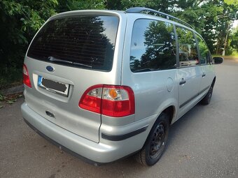 Ford Galaxy rok výroby 2005 2.3 103kw benzín ,auto je v cajk - 2