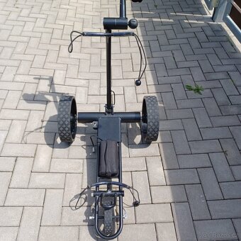 Prodám elektrický golfový vozík - 2
