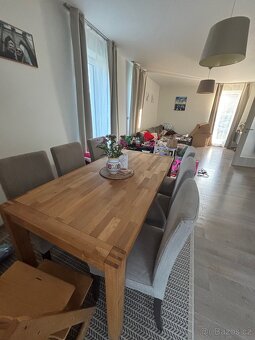 Jídelní stůl a 6 židlí - 2