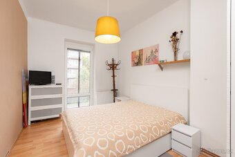 Pronájem bytu 2+1 55 m² - Černokostelecká - 2