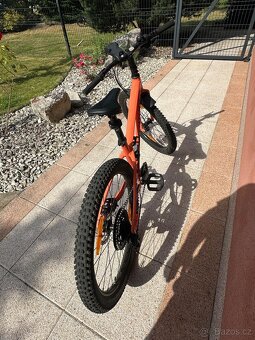 Dětské dívčí kolo Specialized - 2