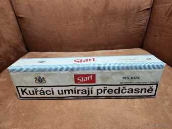 Retro kartón cigaret START - červené, kolek 35 Kč - 2