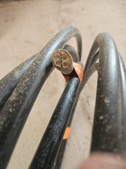 Ciky J 4×10 16 metru přívodní kabel do domu - 2