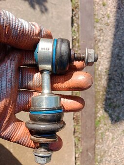 Ford Mondeo MK2 turnier zadní tyčky stabilizátoru - 2