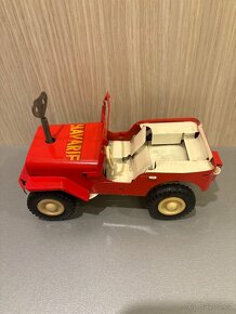 Staré funkční autíčko -  JEEP - 2