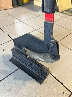 Nůžky na plech - 2