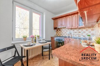 Prodej družs. bytu o velikosti 3+1/63m2 s franc. oknem na ul - 2