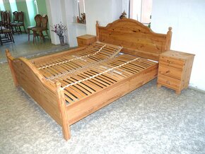 manželská postel dvoulůžko v přírodním provedení dřeva - 2