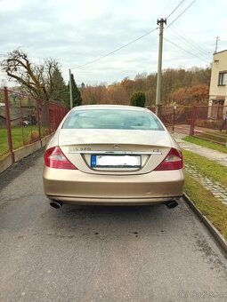 Mercedes Benz 320CLS - 2