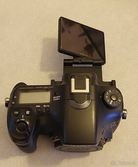 Sony A77ii + objektiv 50mm f/1.7 - 2