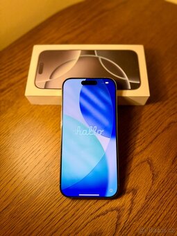 IPHONE 16 PRO 256GB BÍLÝ TITAN TOP STAV - 2
