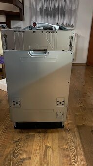 Prodám vestavnou troubu a myčku - 2