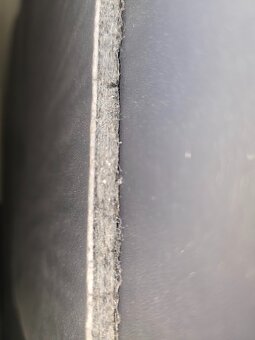 SAMOLEPÍCÍ IZOLAČNÍ DESKY S ŠEDOU KOŽENKOU - 2