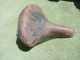 Kožené staré sedlo - 2