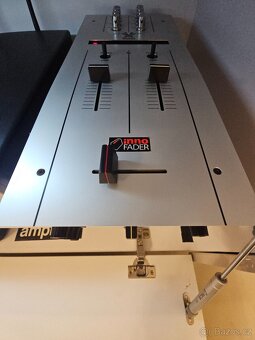 Predam mixážny pult Vestax PMC-06 Pro VCA - 2