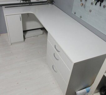 Moderní psací stůl rohový - Výborný stav - 2