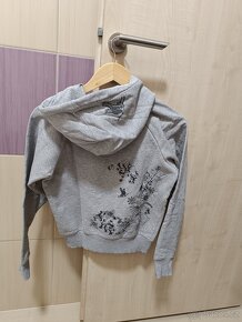 Šedá mikina s kapucí - 2